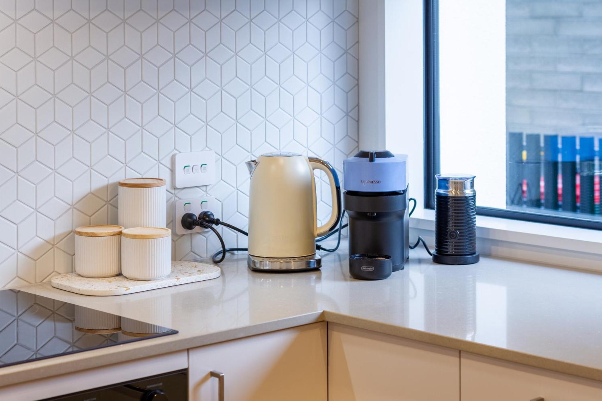 Modern 2 Bed 2 Bath Opposite Hagley Park Apartment Christchurch Ngoại thất bức ảnh