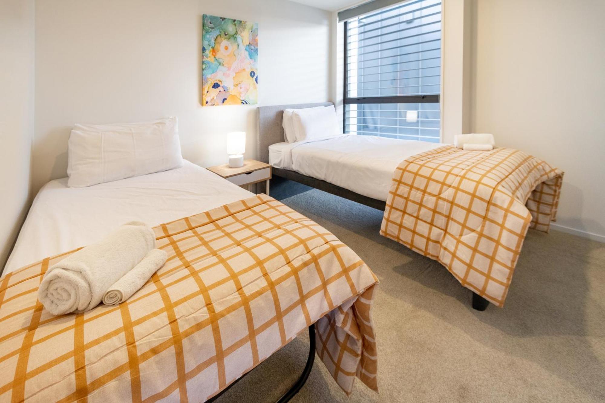 Modern 2 Bed 2 Bath Opposite Hagley Park Apartment Christchurch Ngoại thất bức ảnh