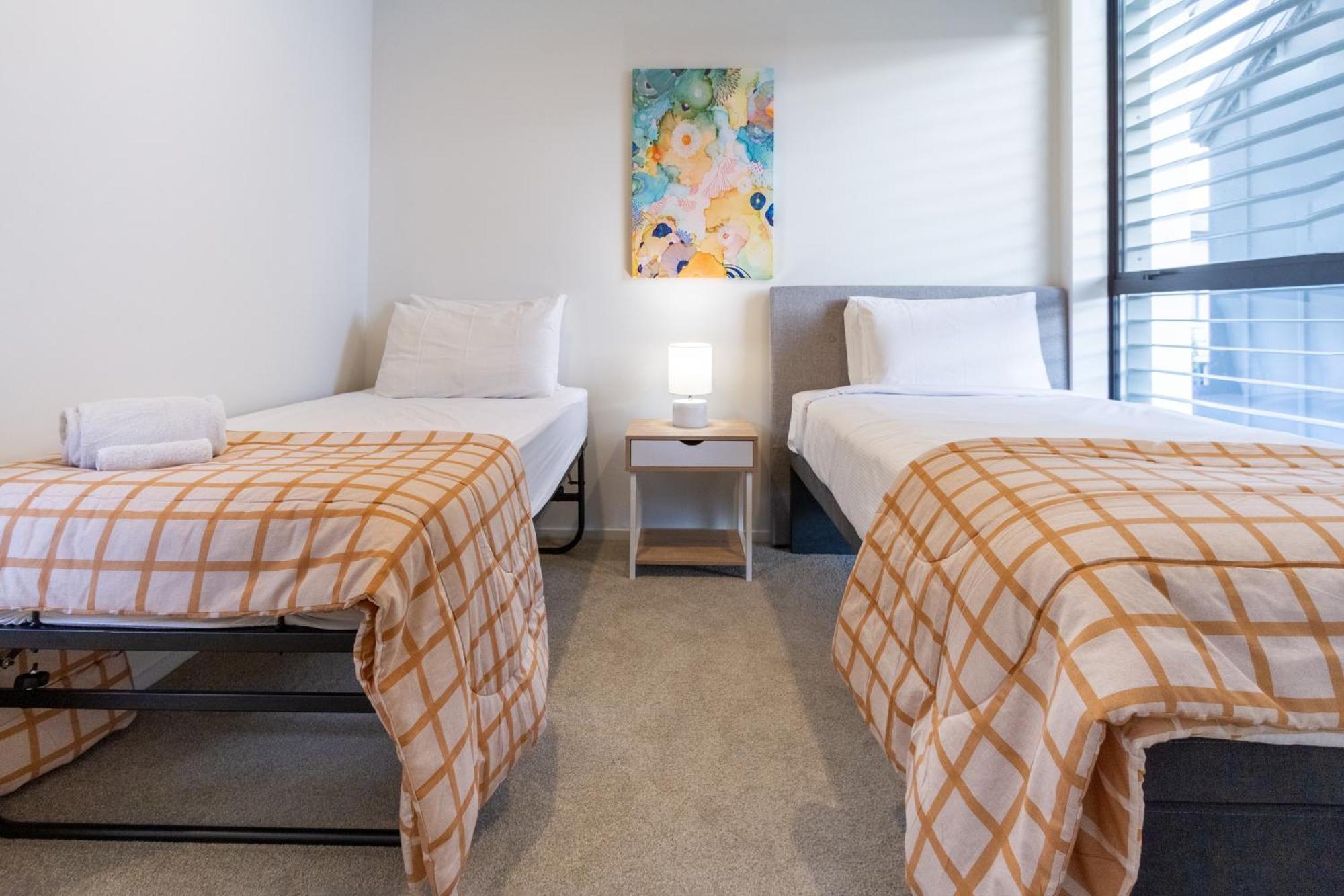 Modern 2 Bed 2 Bath Opposite Hagley Park Apartment Christchurch Ngoại thất bức ảnh