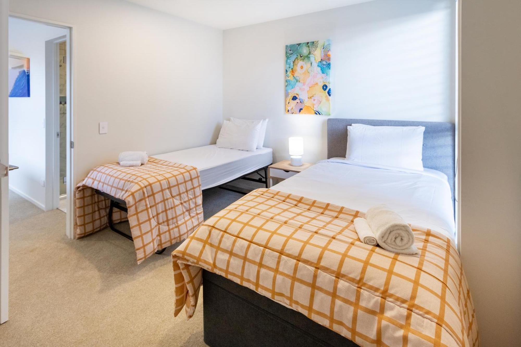 Modern 2 Bed 2 Bath Opposite Hagley Park Apartment Christchurch Ngoại thất bức ảnh